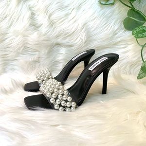 Steve Madden Pearl Pumps Size 9